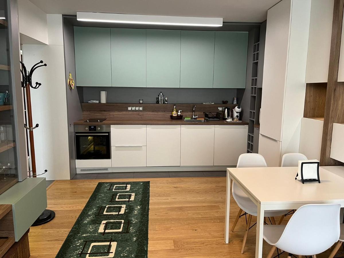 Niko'S Deluxe Apartment โซเฟีย ภายนอก รูปภาพ